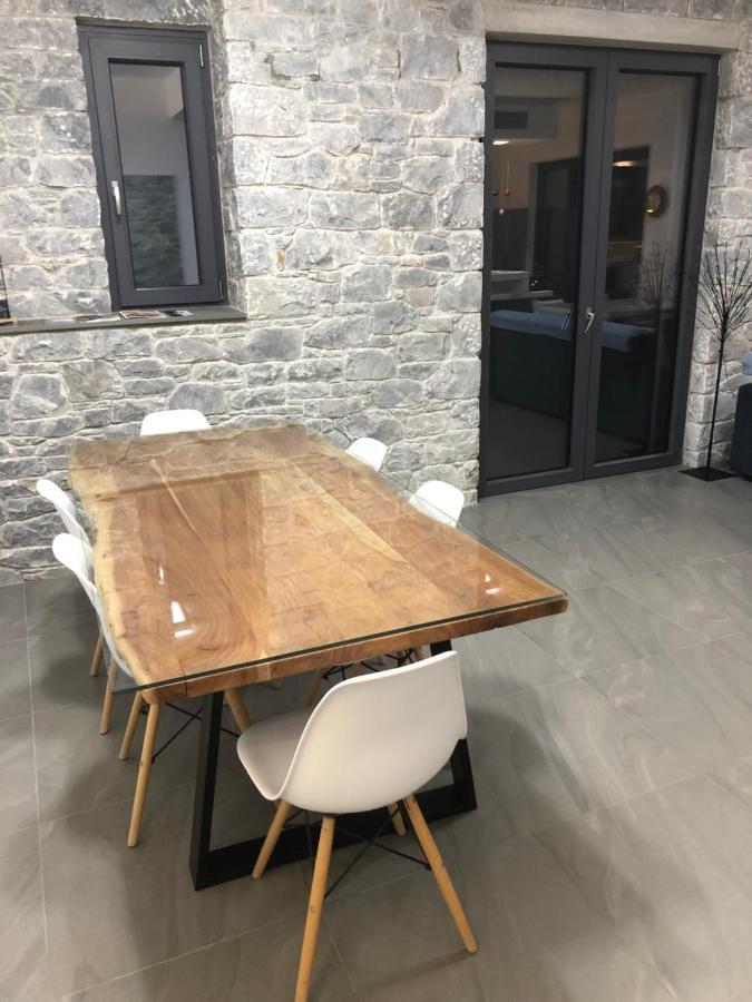 Elion Luxury Apartments Каламата Екстер'єр фото